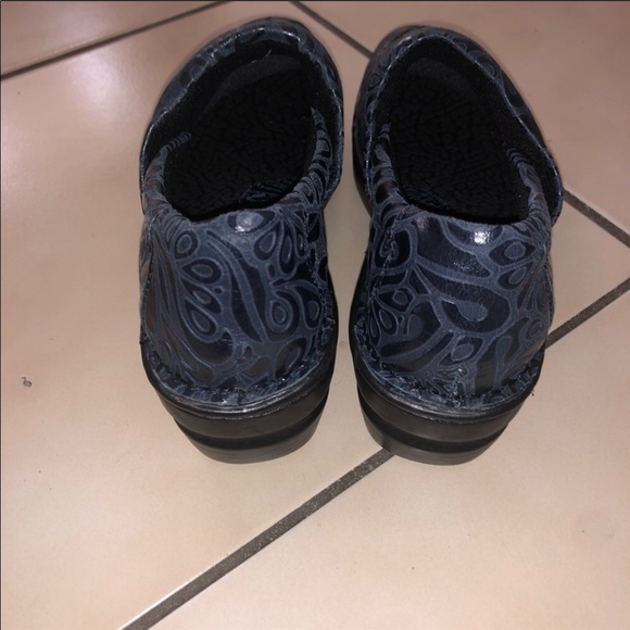 Clogs - Picture 4 of 5